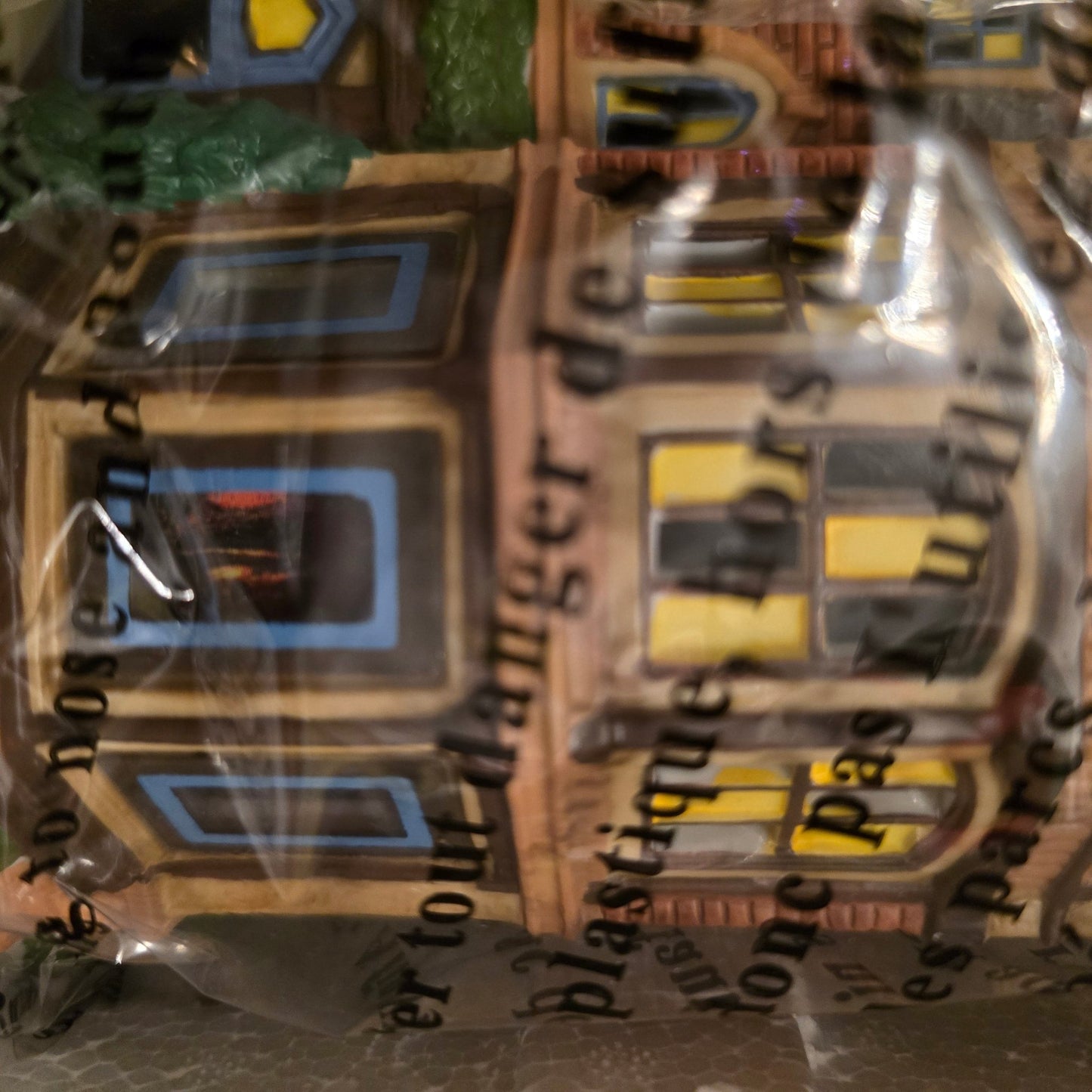 Dept 56 Dickens' Village Series "The London Gallery" 4050929 - Bayshore Treasures