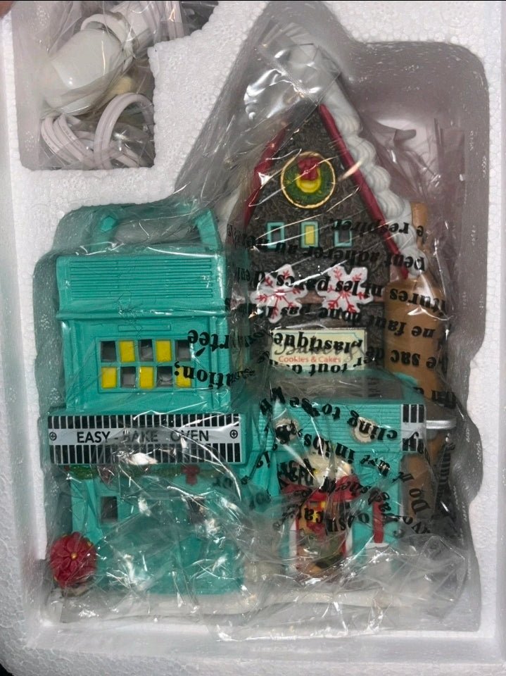 Dept 56 North Pole Village Hasbro Easy Bake Bakery 4049202 RARE Christmas house - Bayshore Treasures