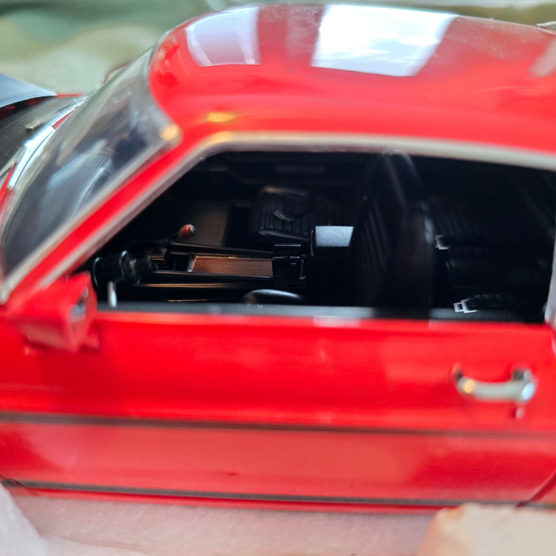 1969 Ford Mustang Boss 302 1:18 Hamilton Collection – Red model car Louvers - Bayshore Treasures