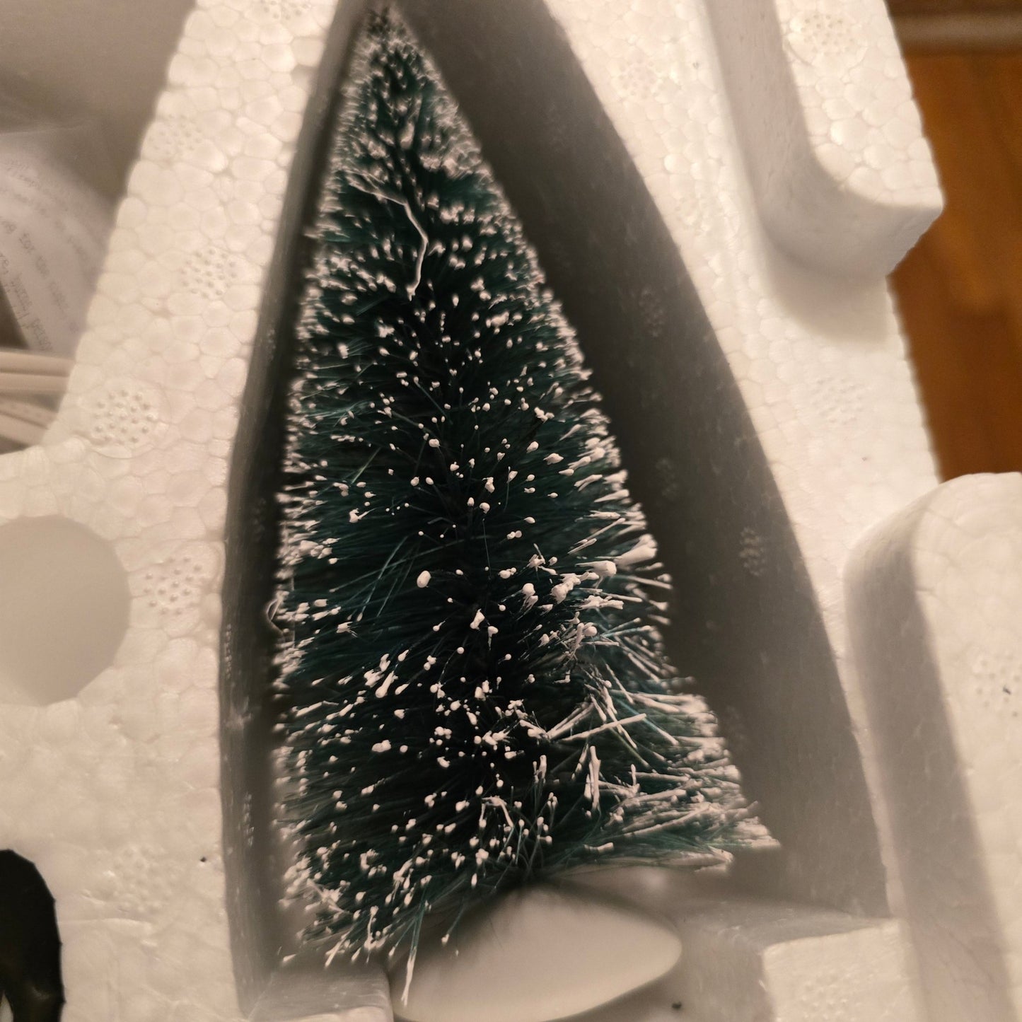 2016 TRADITIONS BY Dept 56 HOLIDAY IN THE WOODS GENERAL STORE GIFT SET - Bayshore Treasures