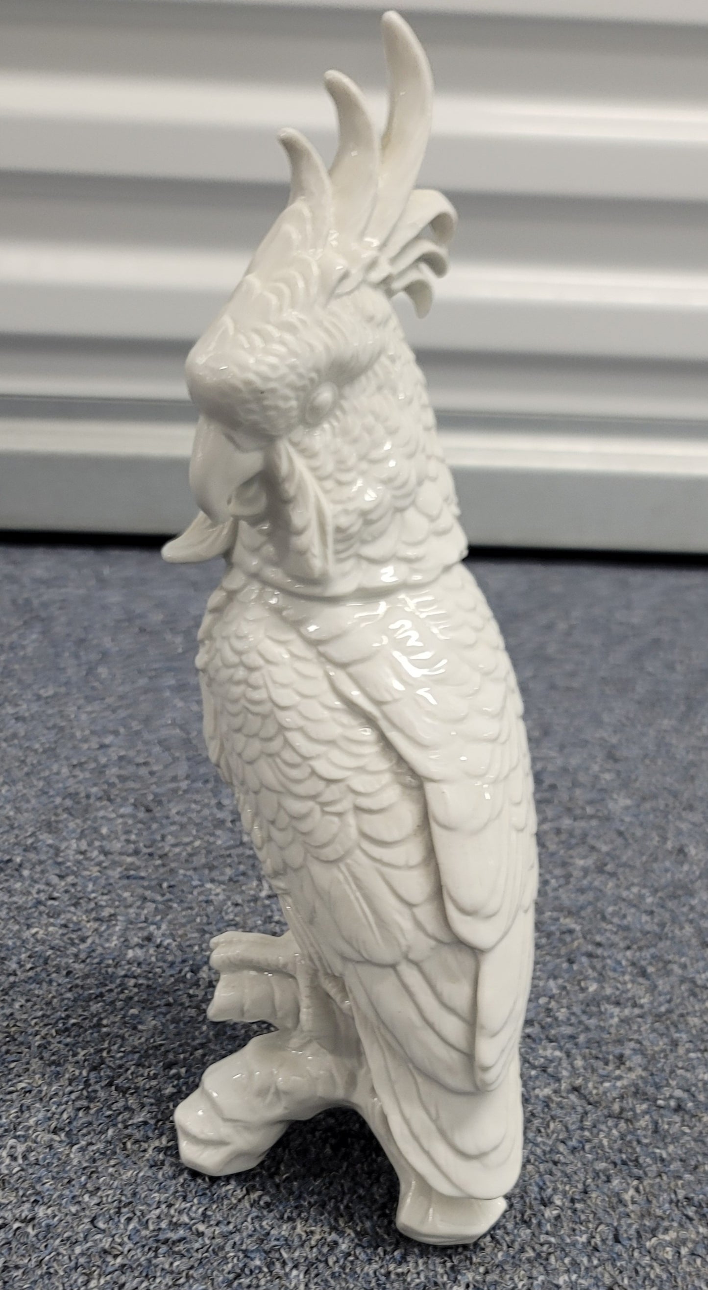 Vintage made in Japan porcelain parrot cockatoo figure statue Hollywood Regency