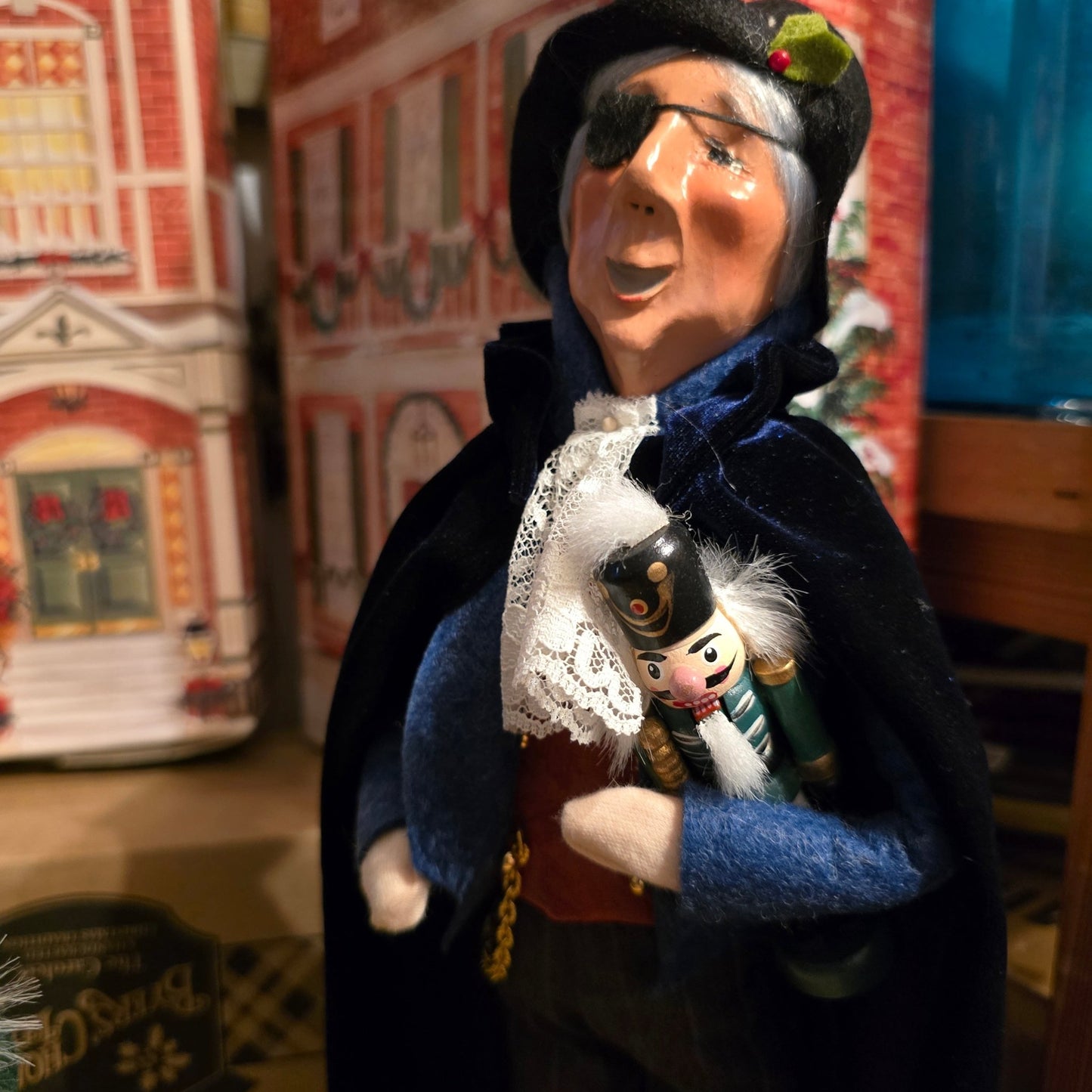 Byers' Choice Nutcracker Trio 2020 – Man w/ Crate, Woman w/ Nutcracker, Gentleman - Bayshore Treasures