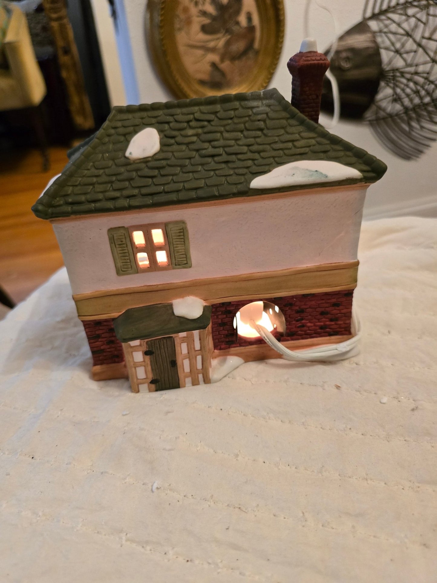 Department 56 The Heritage Village Collection "Scrooge and Marley Counting House", 1986, Box - Bayshore Treasures