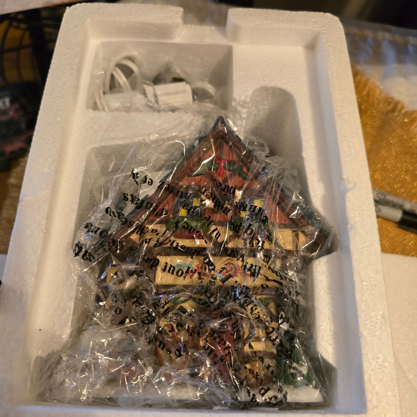 Dept 56 Alpine Village Bavarian Cottage 4056618 – Christmas House w/ Box - Bayshore Treasures