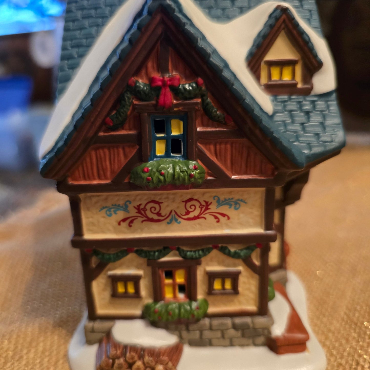 Dept 56 Alpine Village Bavarian Cottage 4056618 – Christmas House w/ Box - Bayshore Treasures