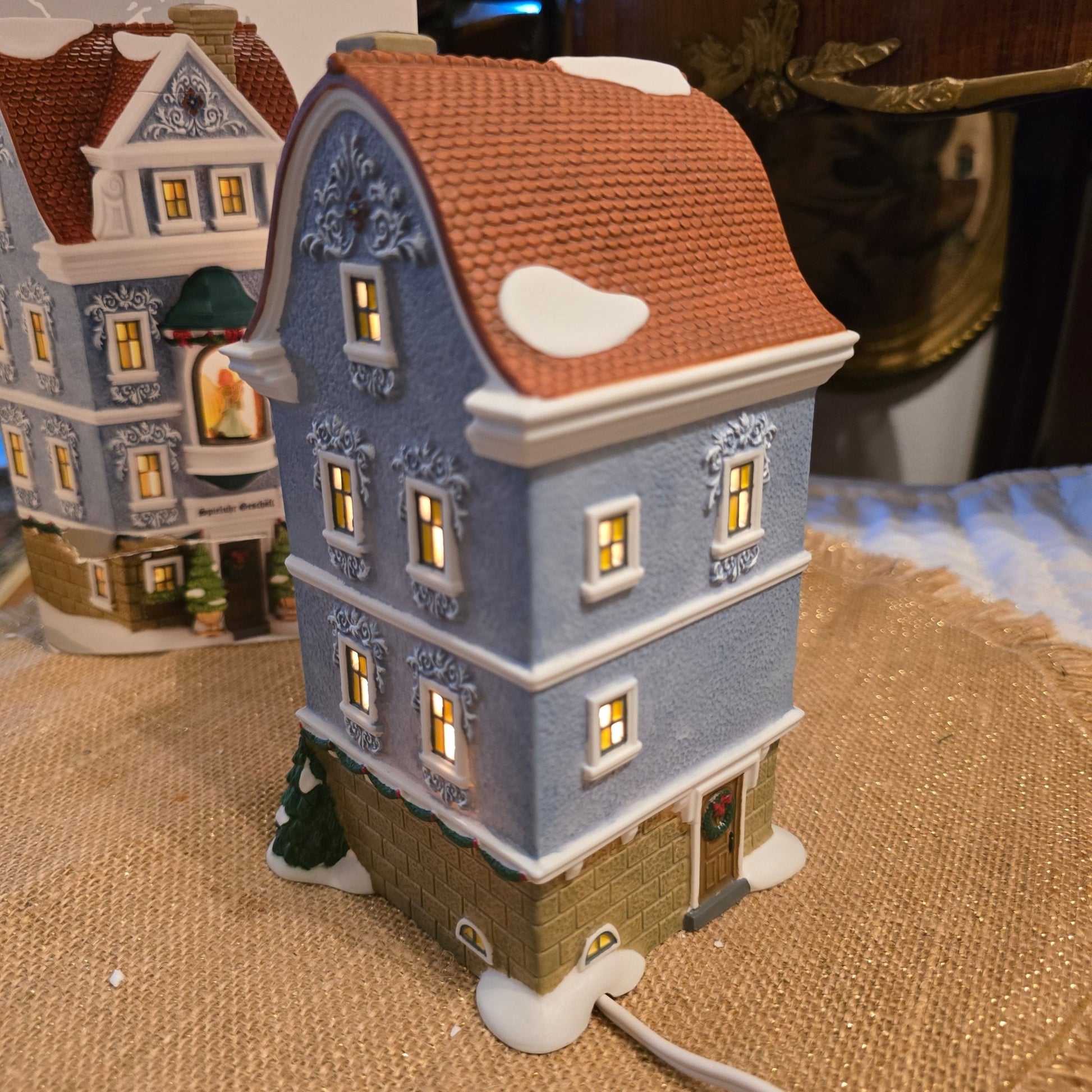 Dept 56 Alpine Village Music Box Shop 4036484 Spieluhr Geschäft w/ Box - Bayshore Treasures