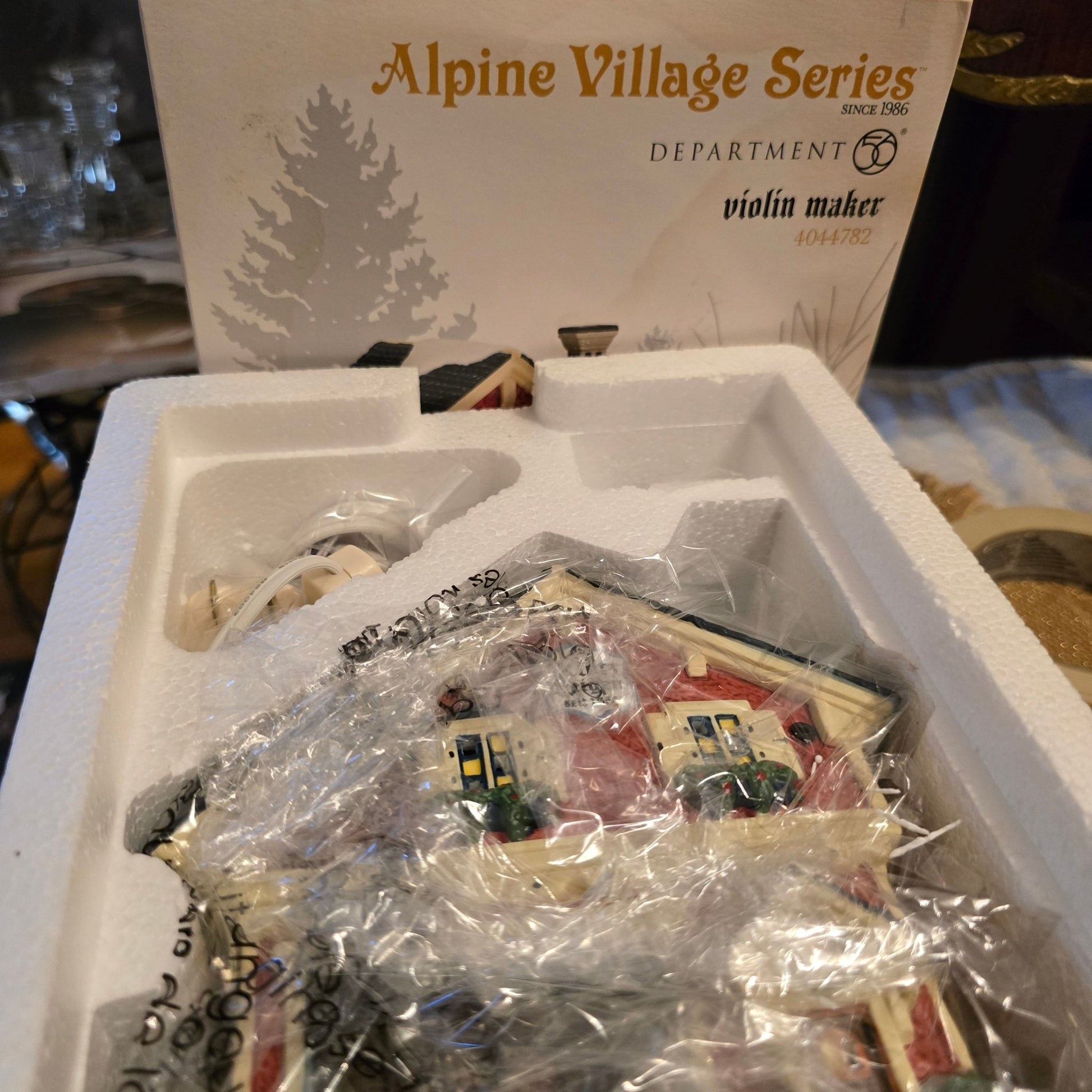 Dept 56 Alpine Village Violin Maker 4044782 Christmas House w/ Box - Bayshore Treasures