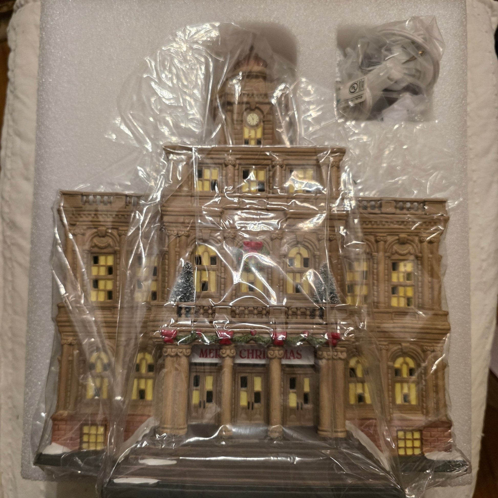 Dept 56 CITY HALL Christmas In The City 6011382 2023 mib - Bayshore Treasures