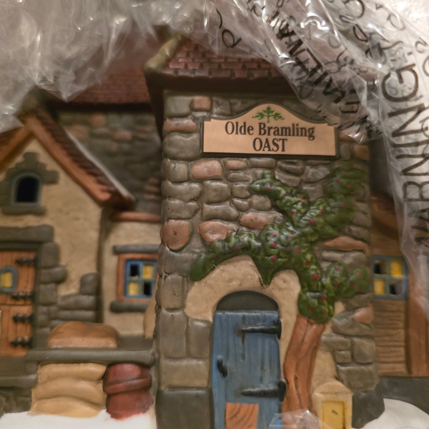Dept 56 Dickens Village Olde Bramling Oast House 4056639 Retired - Bayshore Treasures