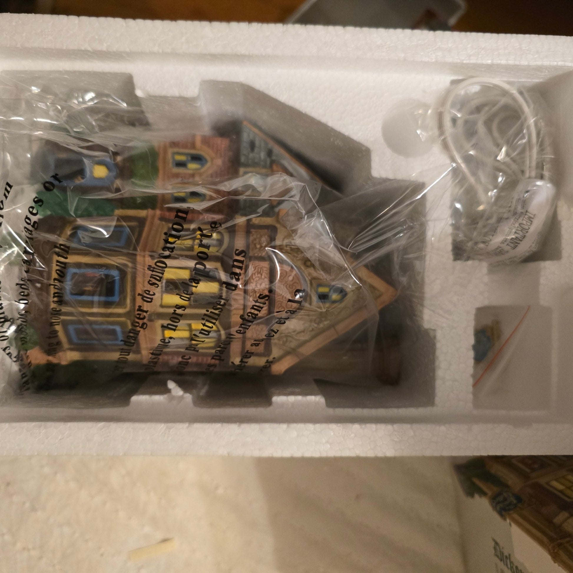 Dept 56 Dickens' Village Series "The London Gallery" 4050929 - Bayshore Treasures