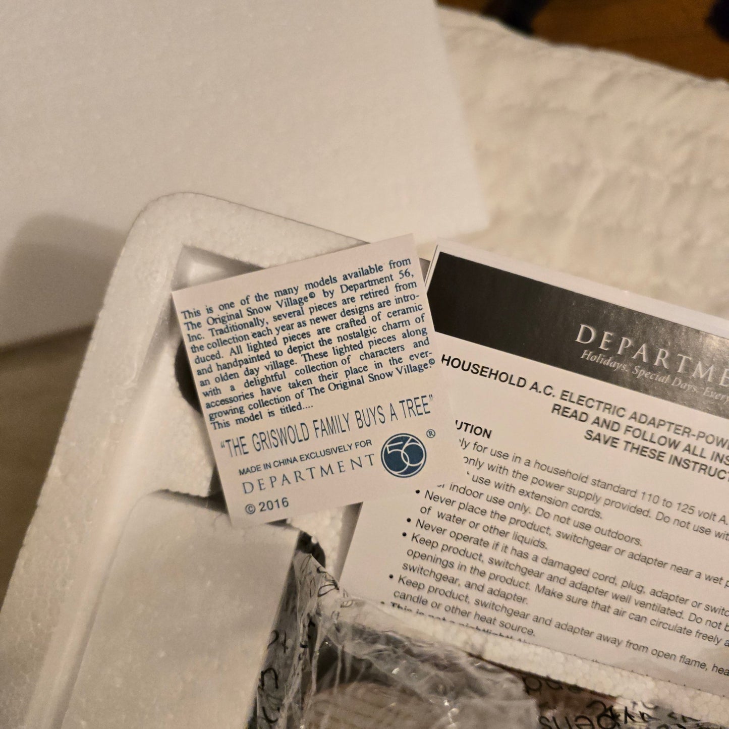 Dept. 56 GRISWOLD FAMILY BUYS A TREE National Lampoon Christmas Vacation RETIRED - Bayshore Treasures