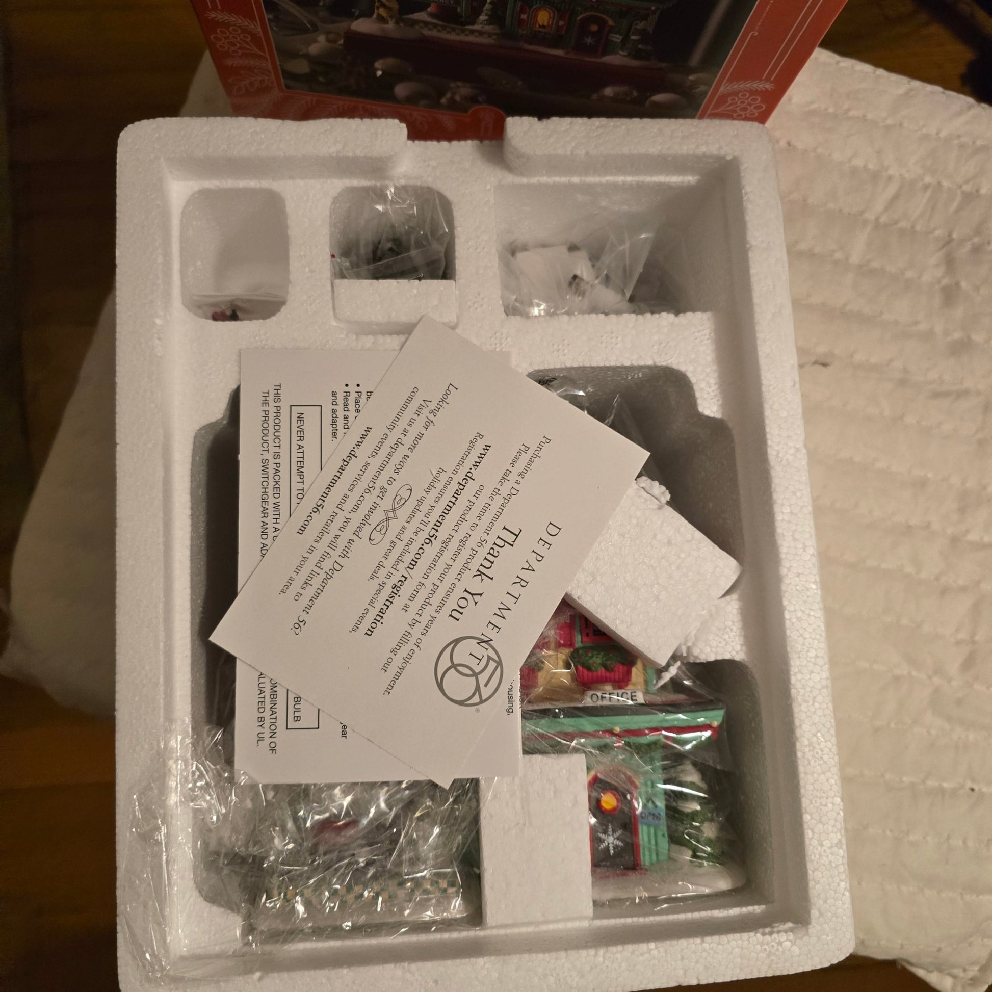 Dept 56 North Pole Candle - Light Inn 6002292 Welcoming Christmas - Bayshore Treasures