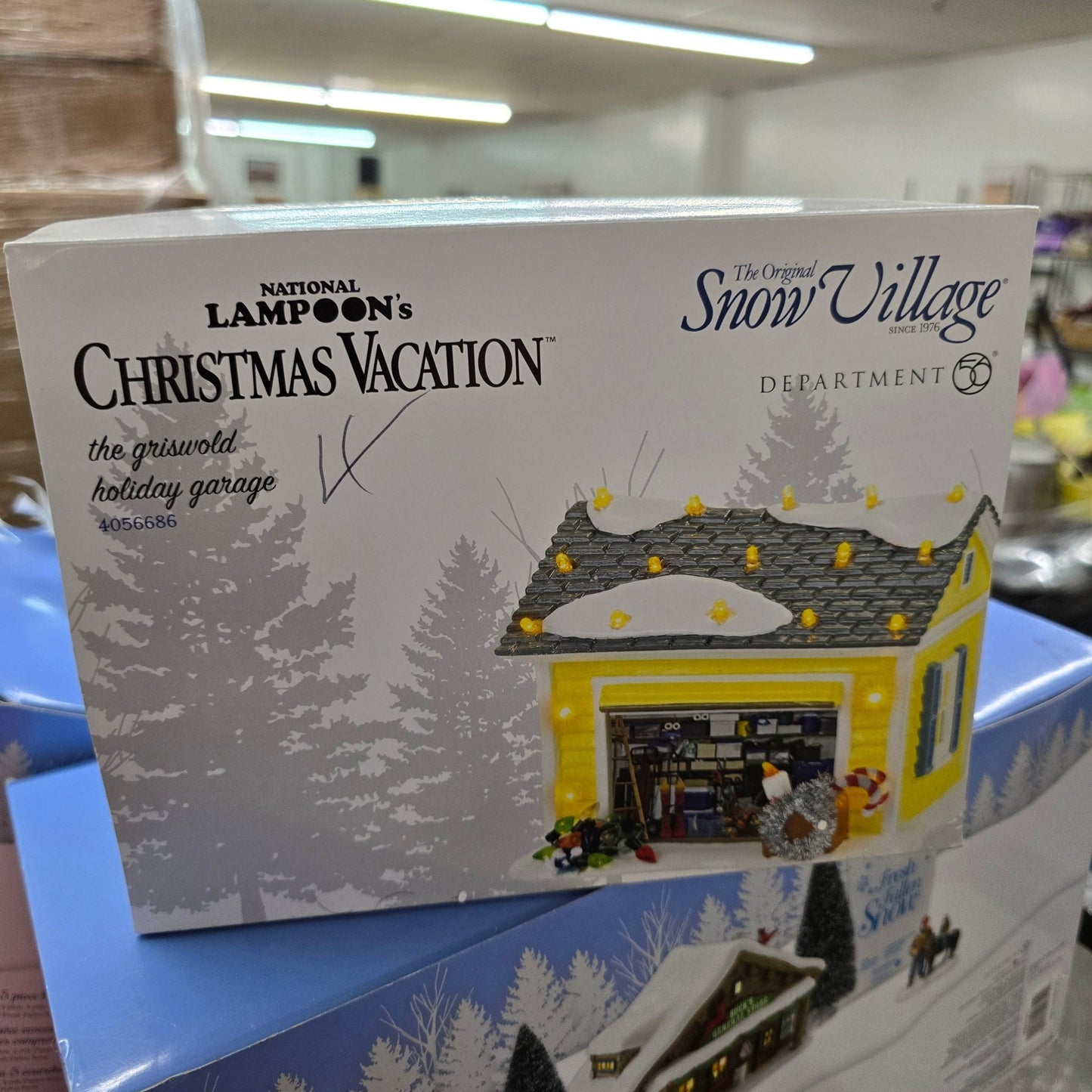 Dept 56 Snow Village 4056686 The Griswold Holiday Garage – Christmas Vacation – Lights Up w/ Box - Bayshore Treasures