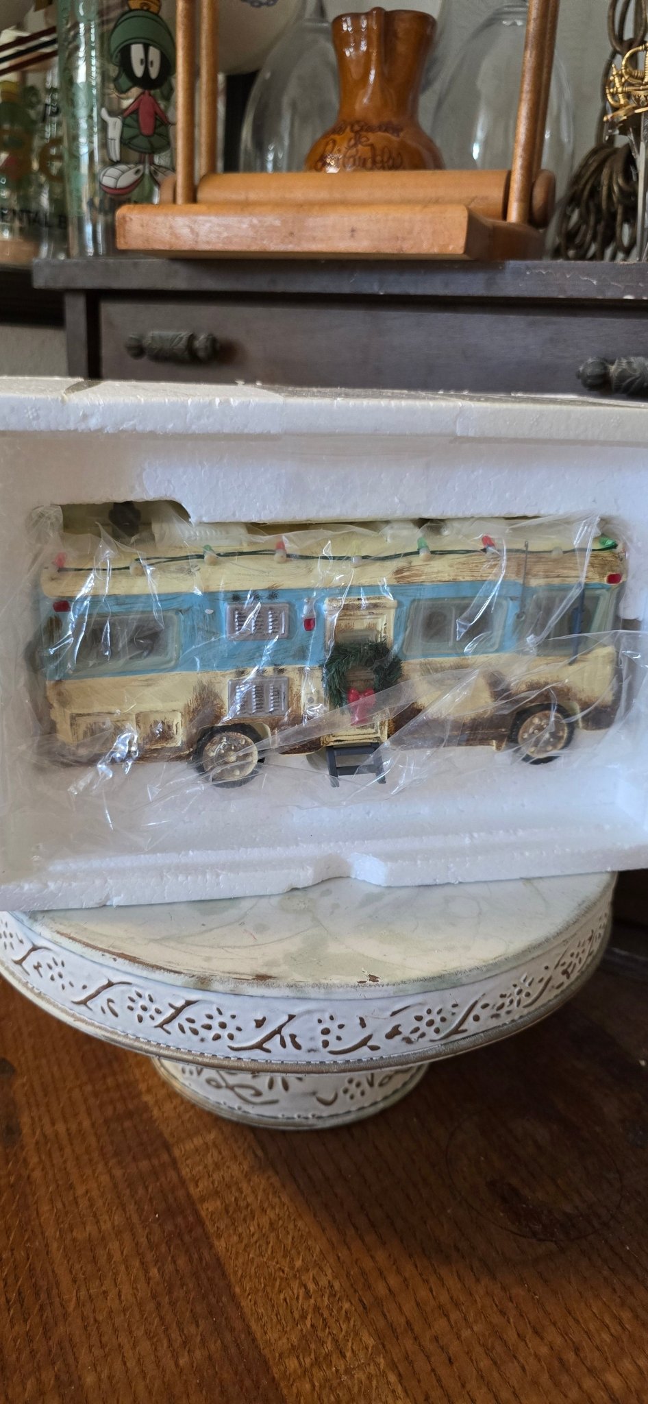 Dept 56 Snow Village Christmas Vacation Cousin Eddie’s RV 4030734 w/ Box - Bayshore Treasures