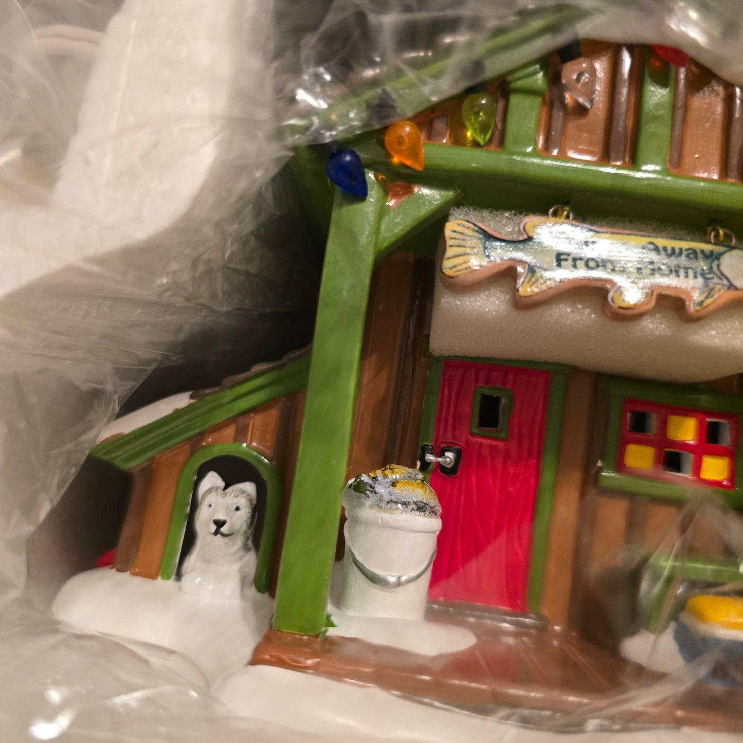 Dept 56 Snow Village HOME Away from HOME FISH SHACK 6005456 Limited Edition - Bayshore Treasures