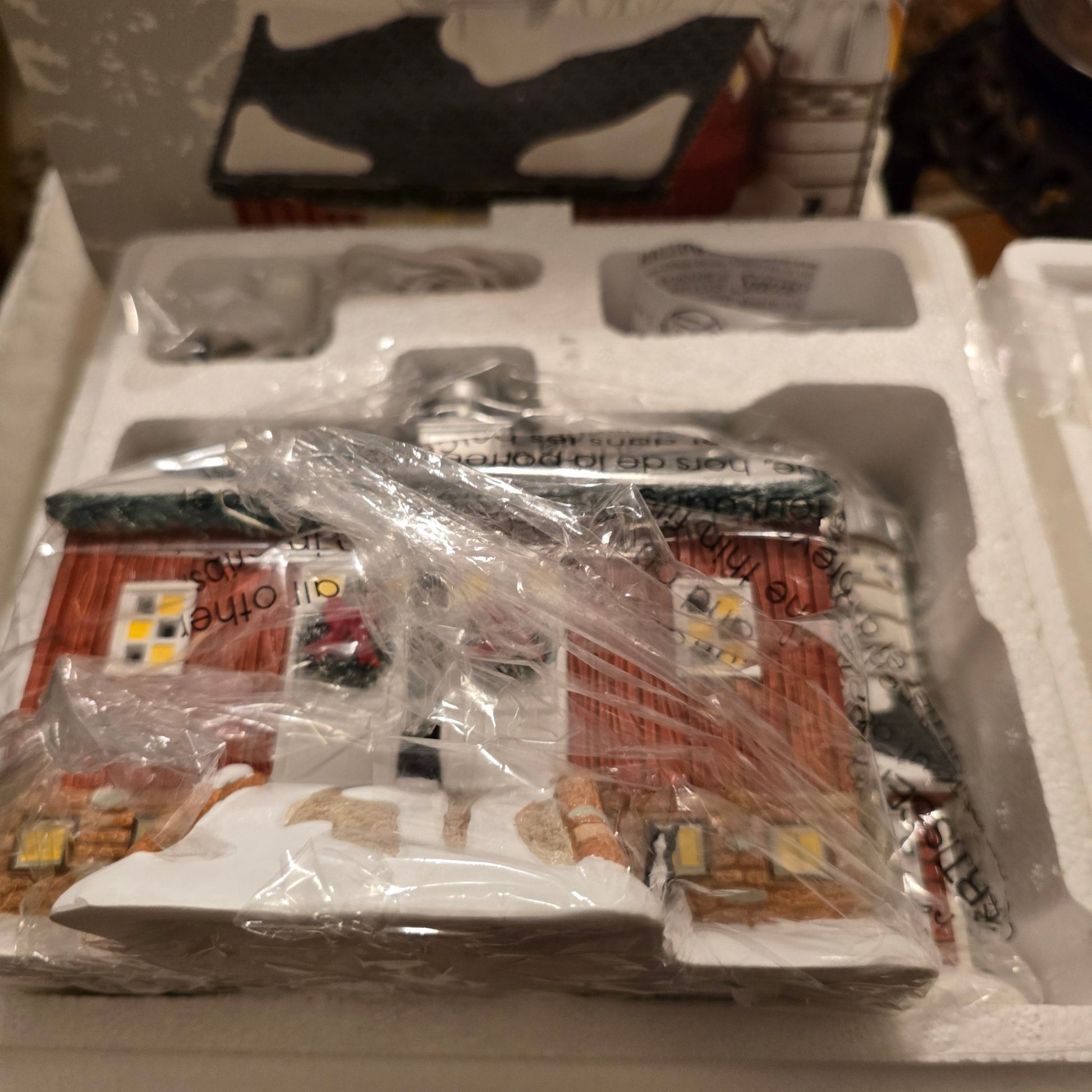 Dept 56 Snow Village Mistletoe Farm 4050983 Lighted Christmas Barn - Bayshore Treasures