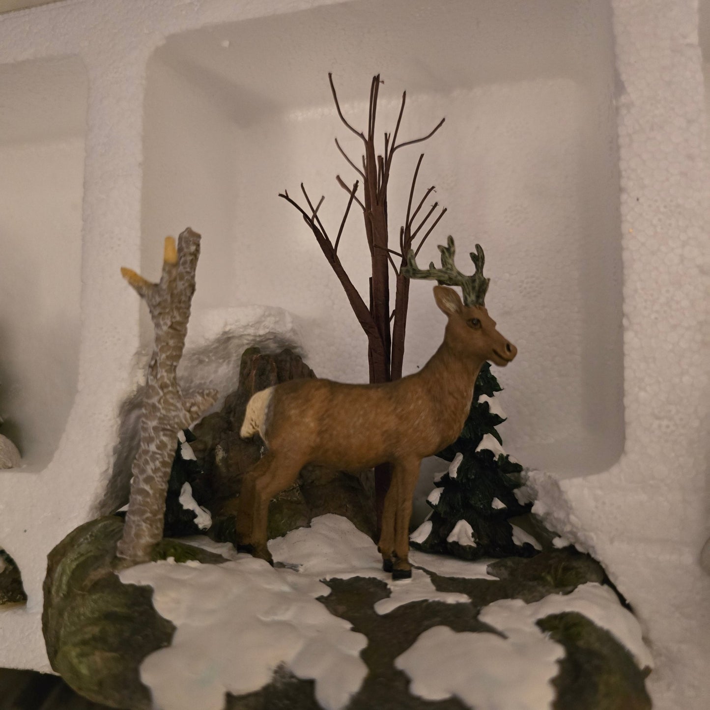 Dept 56 Village Accessories - Woodland Animals at Cliff's Edge Christmas decoration - Bayshore Treasures
