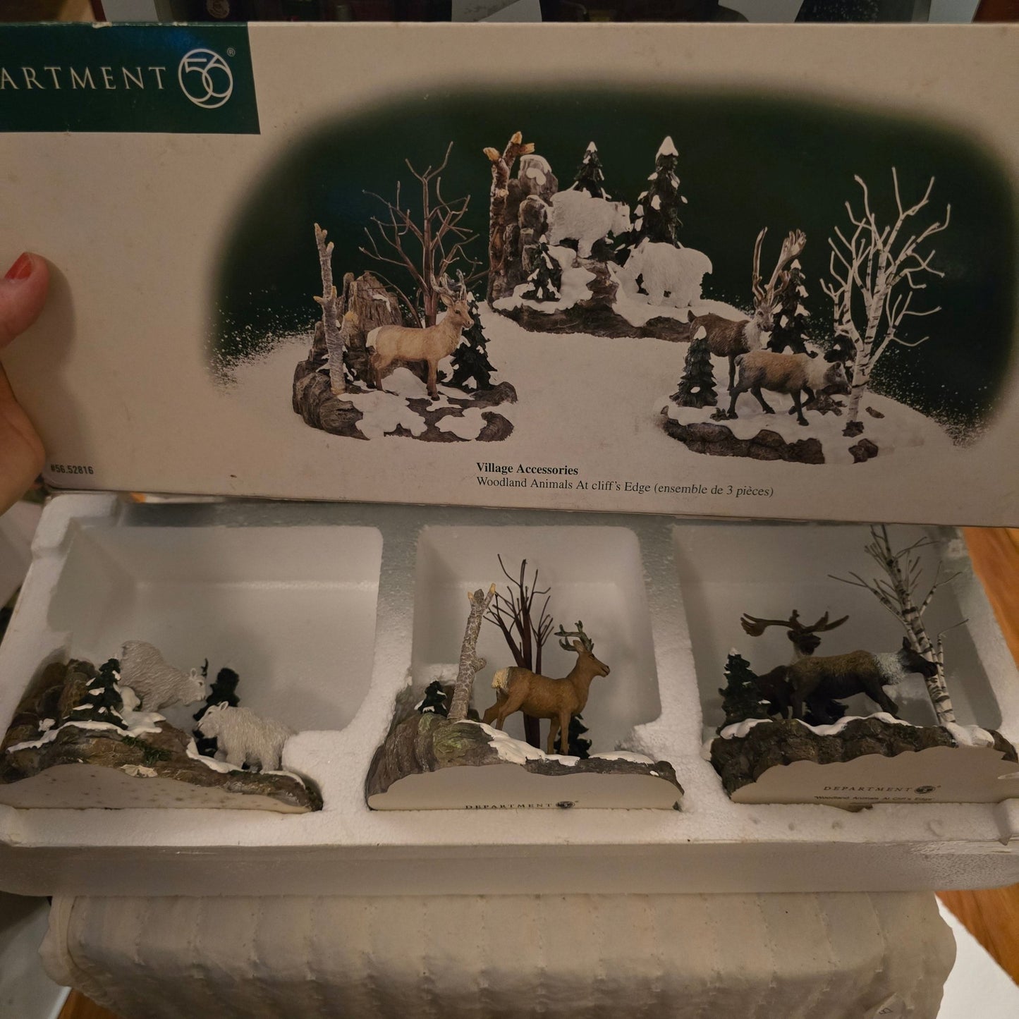 Dept 56 Village Accessories - Woodland Animals at Cliff's Edge Christmas decoration - Bayshore Treasures