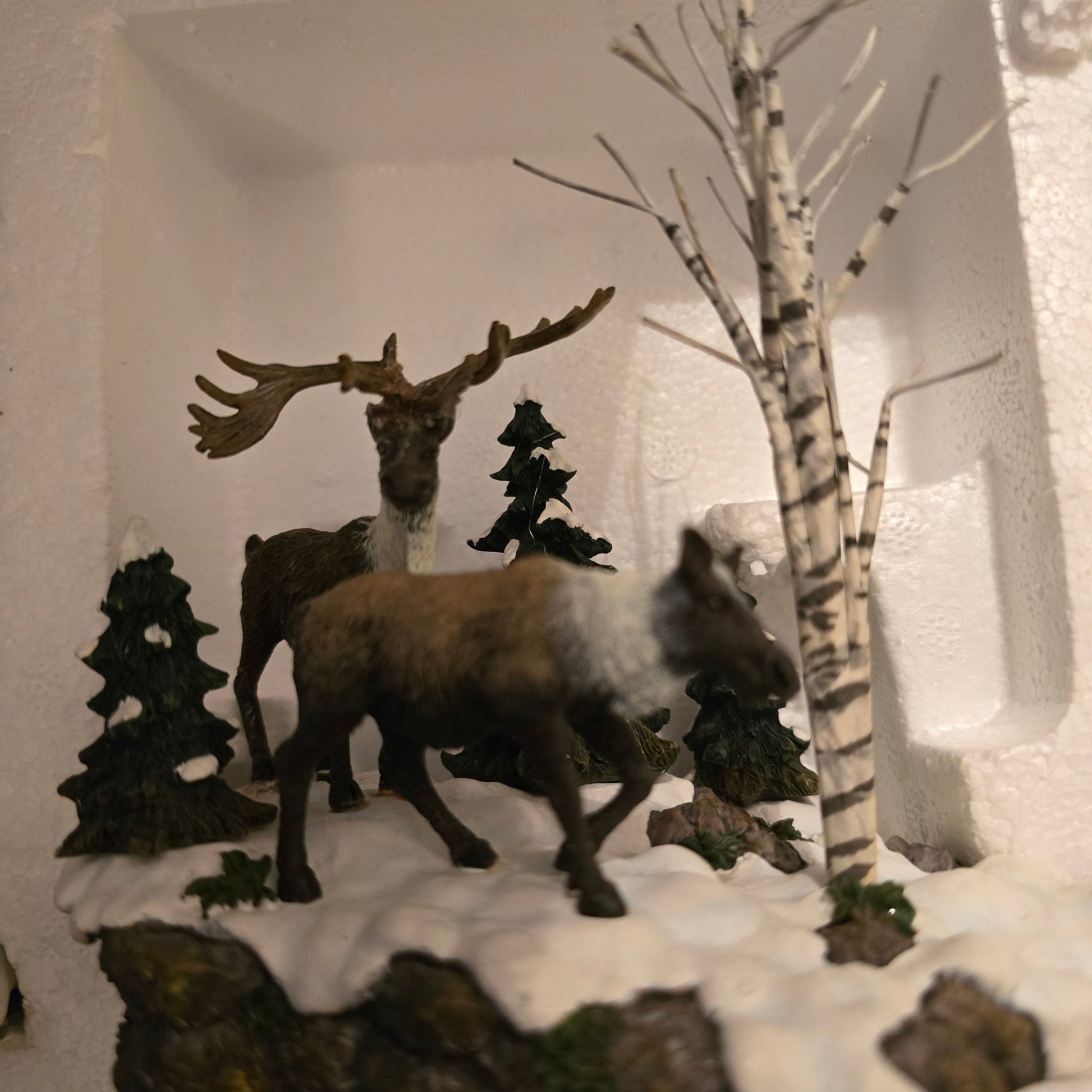 Dept 56 Village Accessories - Woodland Animals at Cliff's Edge Christmas decoration - Bayshore Treasures