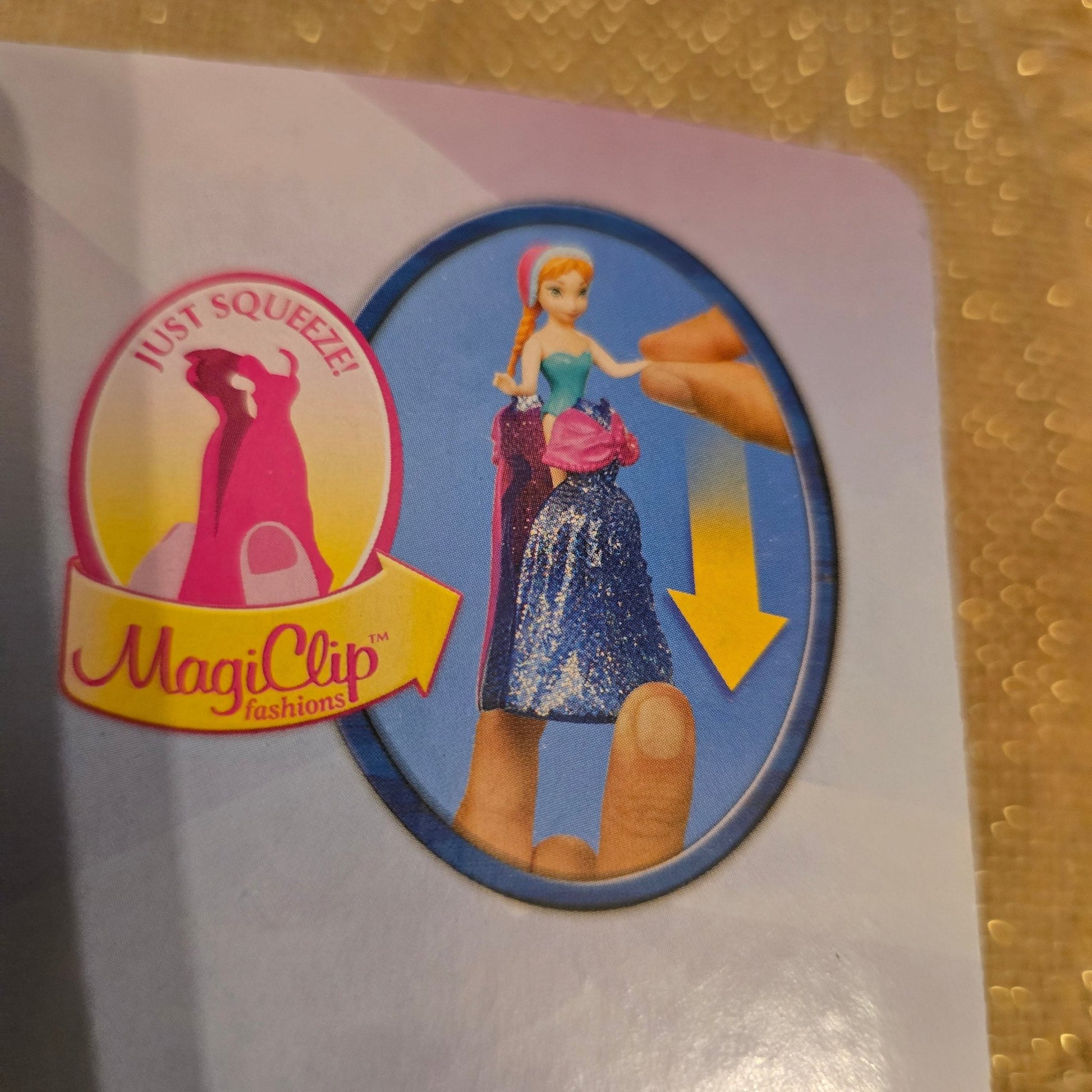 Disney Frozen Glitter Glider Anna Elsa & Olaf Figures – Mattel CBM27 – NEW Sealed - Bayshore Treasures