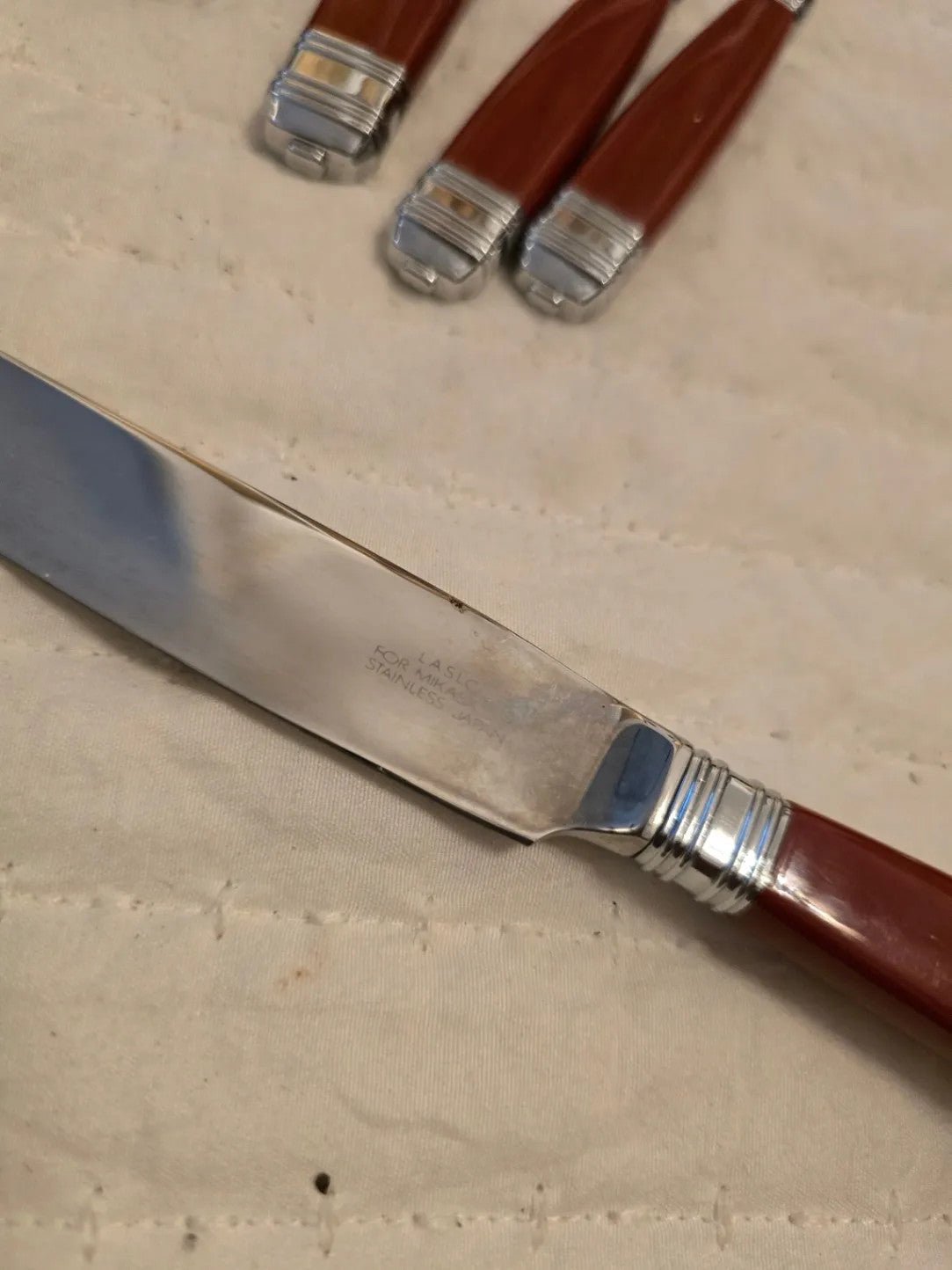 Mikasa Continental Silver Flatware Set Stainless Steel Red Handle 5 Pieces - Bayshore Treasures