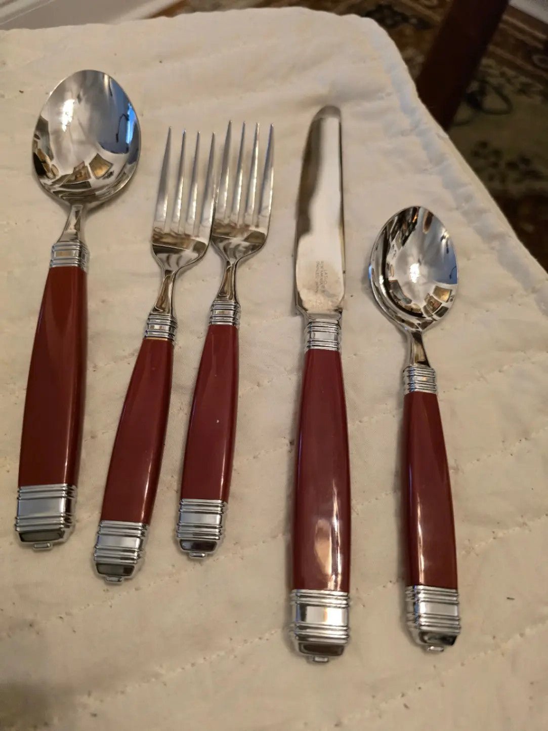 Mikasa Continental Silver Flatware Set Stainless Steel Red Handle 5 Pieces - Bayshore Treasures