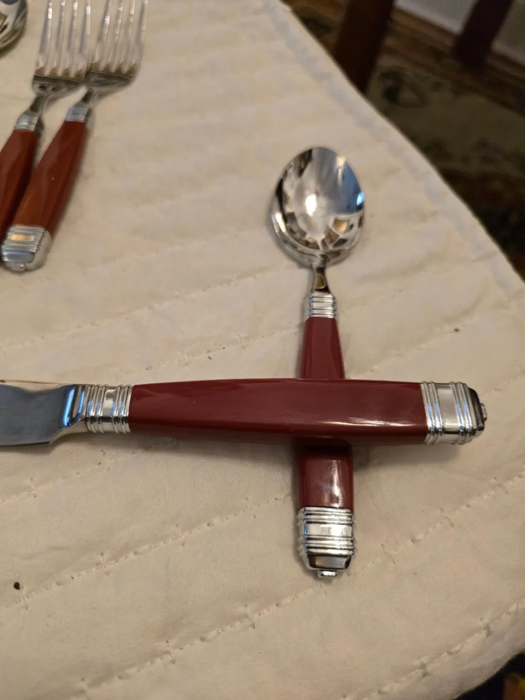 Mikasa Continental Silver Flatware Set Stainless Steel Red Handle 5 Pieces - Bayshore Treasures